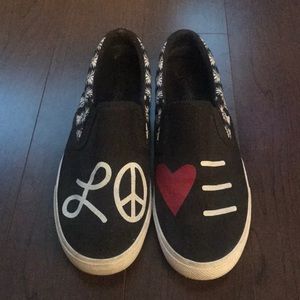 Bucket Feet sneakers